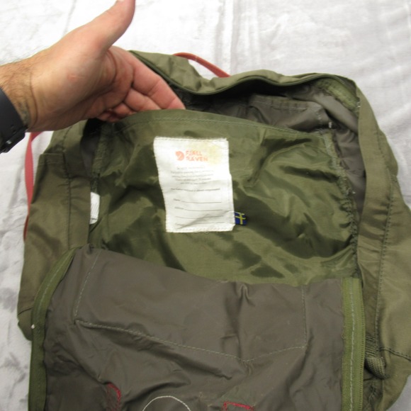Fjallraven Kanken Backpack Green Red Straps Rugged‎ Water Resistant Multi Pocket - Picture 4 of 11